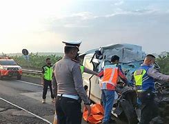 Kecelakaan Tol Gus Affan Meninggal Dunia